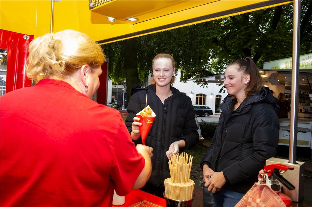 Tolle Stimmung herrschte beim Heimatfest in Haltern schon am ersten Tag. So kann es weitergehen.