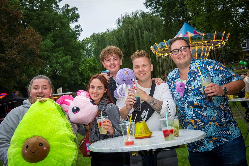 Tolle Stimmung herrschte beim Heimatfest in Haltern schon am ersten Tag. So kann es weitergehen.