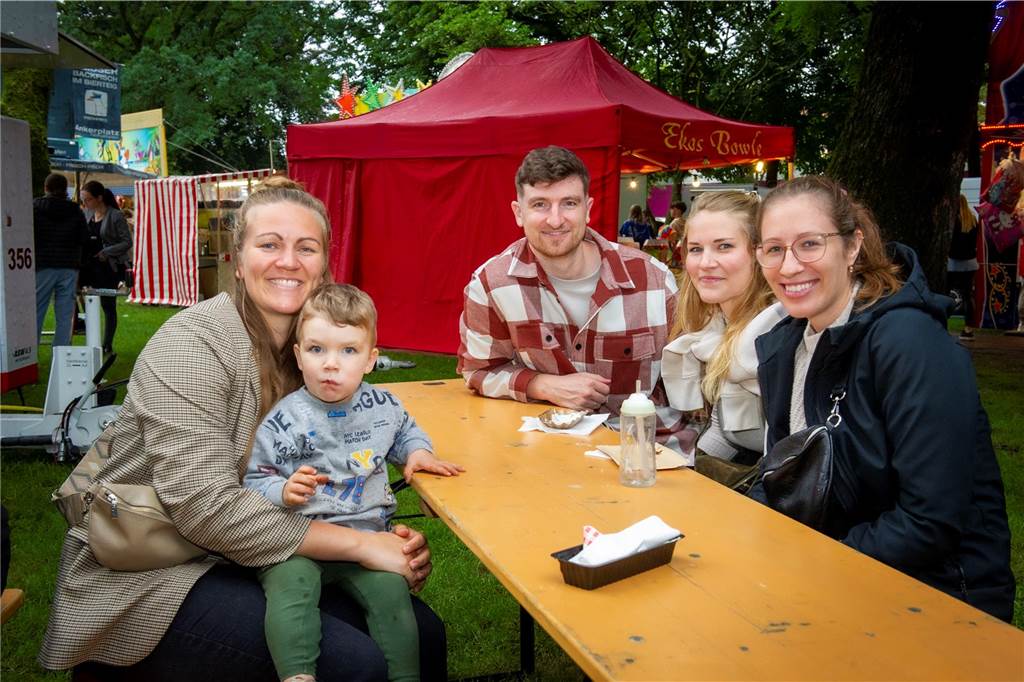 Tolle Stimmung herrschte beim Heimatfest in Haltern schon am ersten Tag. So kann es weitergehen.
