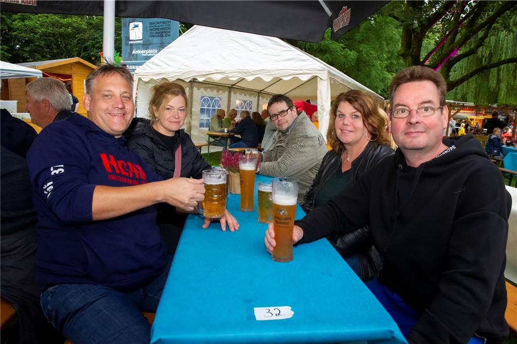 Tolle Stimmung herrschte beim Heimatfest in Haltern schon am ersten Tag. So kann es weitergehen.