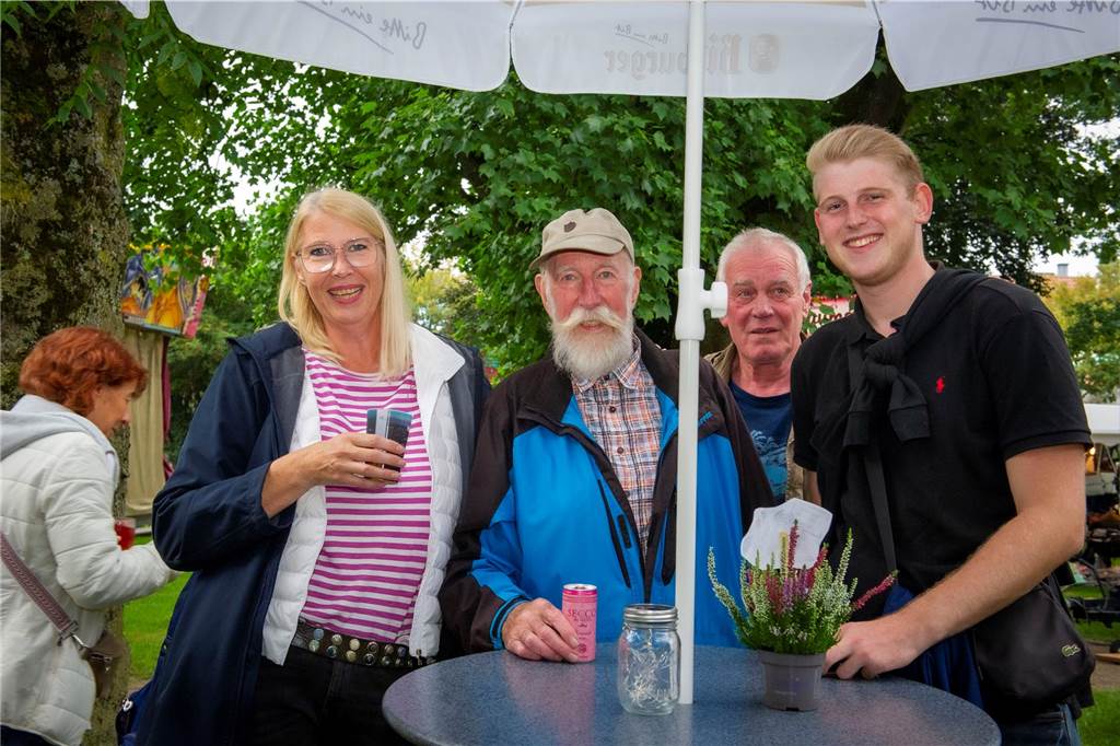 Tolle Stimmung herrschte beim Heimatfest in Haltern schon am ersten Tag. So kann es weitergehen.