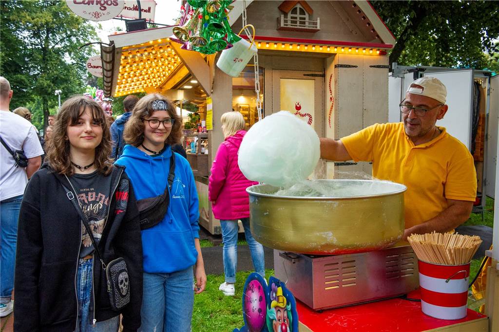 Tolle Stimmung herrschte beim Heimatfest in Haltern schon am ersten Tag. So kann es weitergehen.