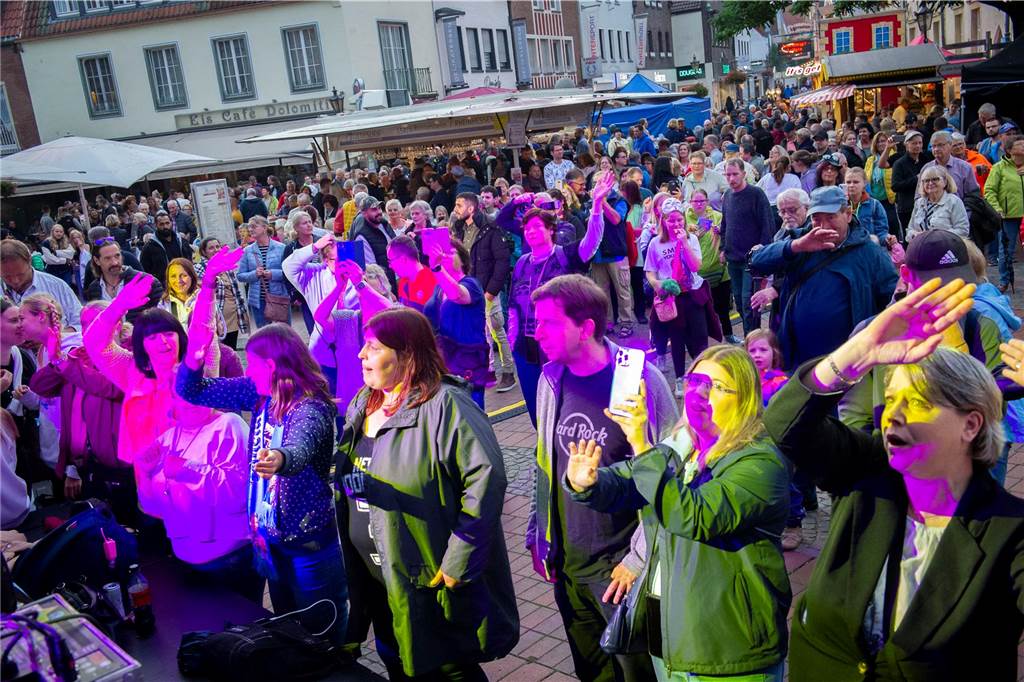 Tolle Stimmung herrschte beim Heimatfest in Haltern schon am ersten Tag. So kann es weitergehen.