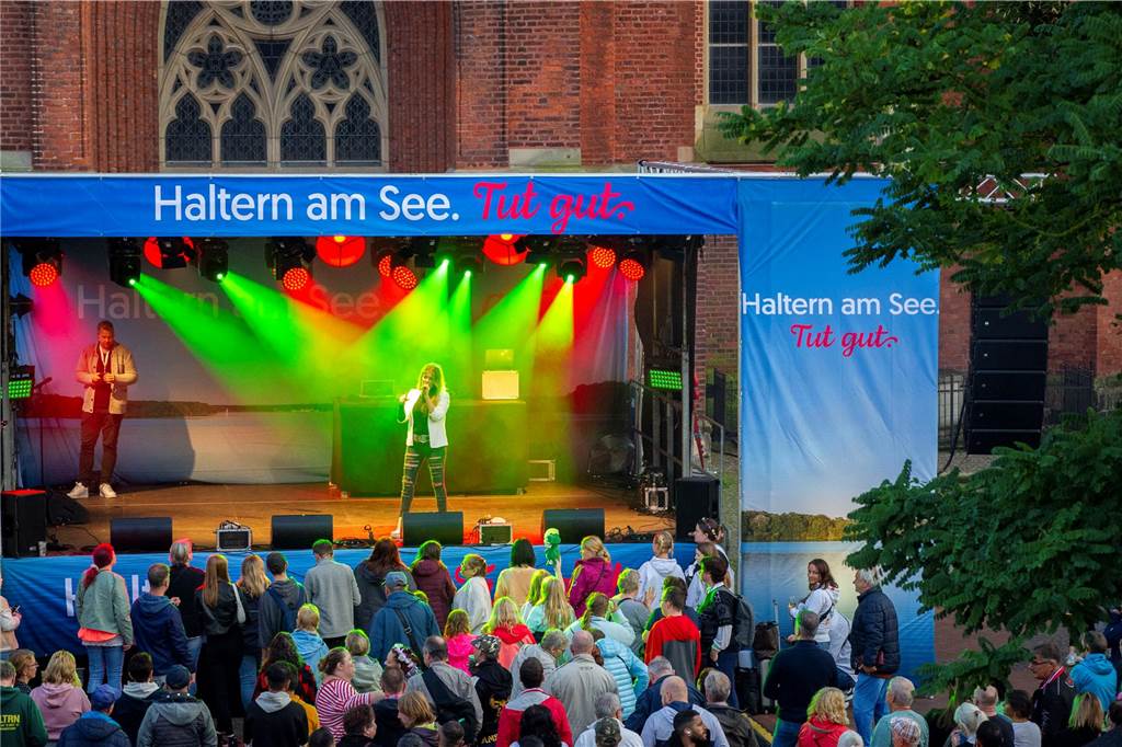 Tolle Stimmung herrschte beim Heimatfest in Haltern schon am ersten Tag. So kann es weitergehen.