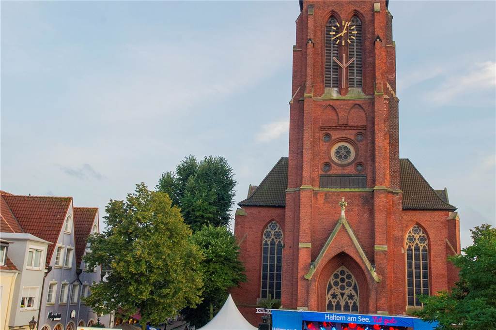 Tolle Stimmung herrschte beim Heimatfest in Haltern schon am ersten Tag. So kann es weitergehen.