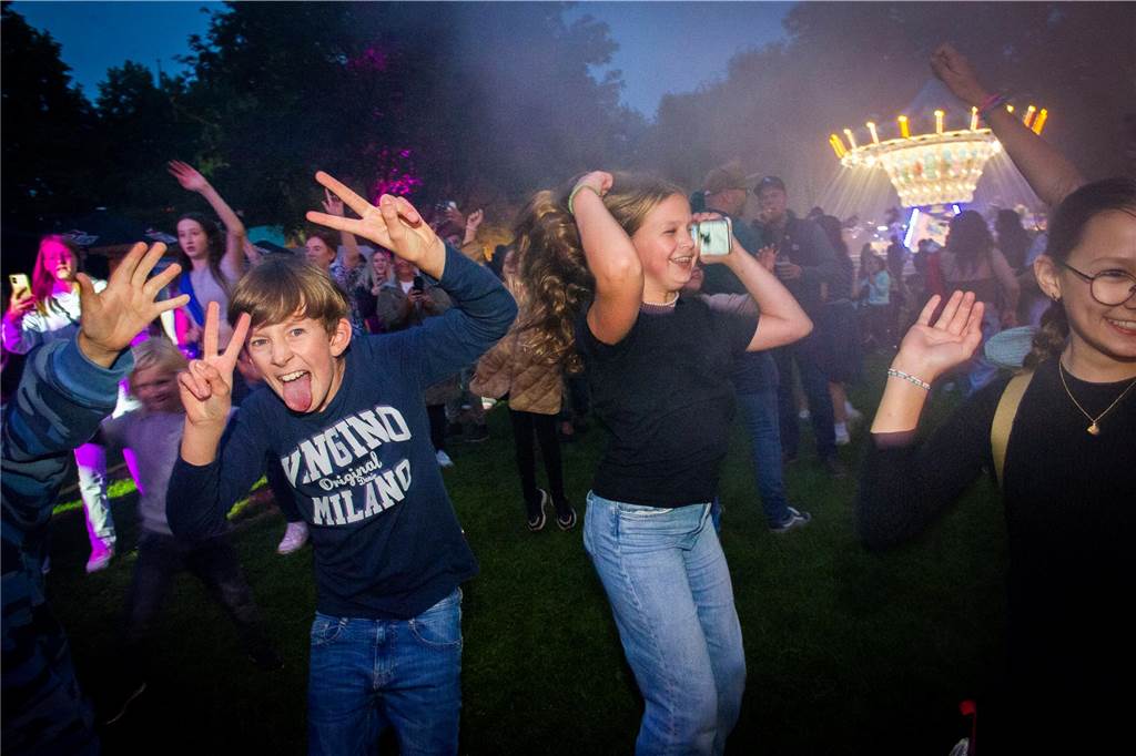 Tolle Stimmung herrschte beim Heimatfest in Haltern schon am ersten Tag. So kann es weitergehen.