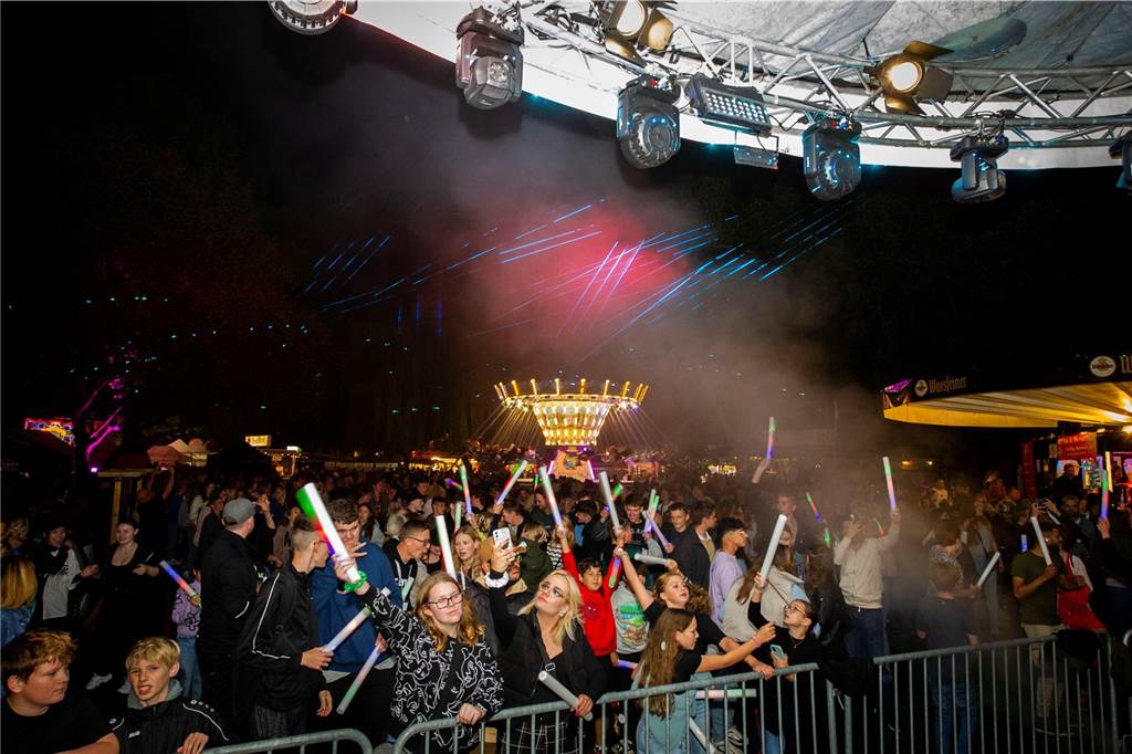 Tolle Stimmung herrschte beim Heimatfest in Haltern schon am ersten Tag. So kann es weitergehen.