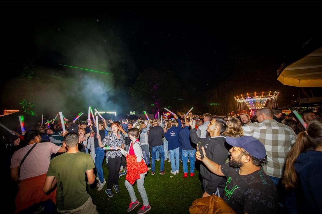 Tolle Stimmung herrschte beim Heimatfest in Haltern schon am ersten Tag. So kann es weitergehen.