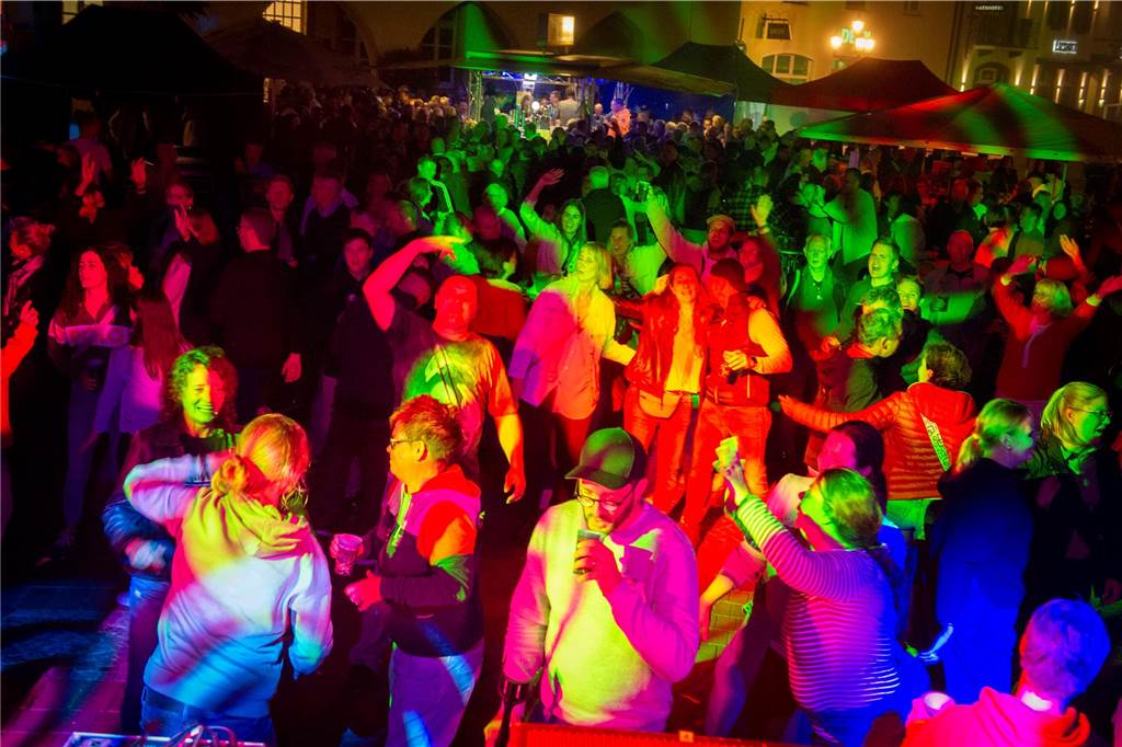 Tolle Stimmung herrschte beim Heimatfest in Haltern schon am ersten Tag. So kann es weitergehen.