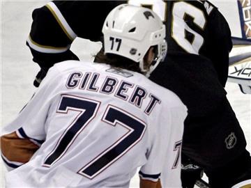 Tom Gilbert soll die Abwehr der Ice Tigers stärken. Foto: Larry W. Smith