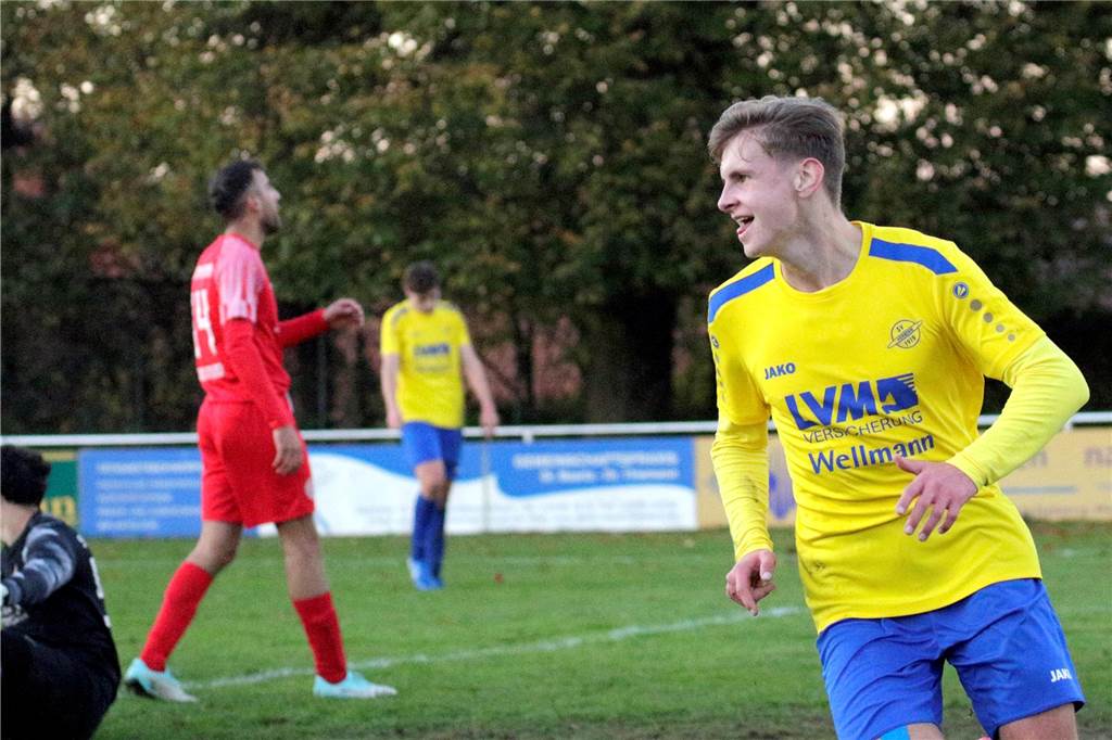 SV Herbern holt sich den dritten Sieg in Folge: Zwei sehenswerte Tore führen zum Erfolg Tom Kleimann traf zum 2:0, nach einem Zuspiel von Jonas Pettendrup.