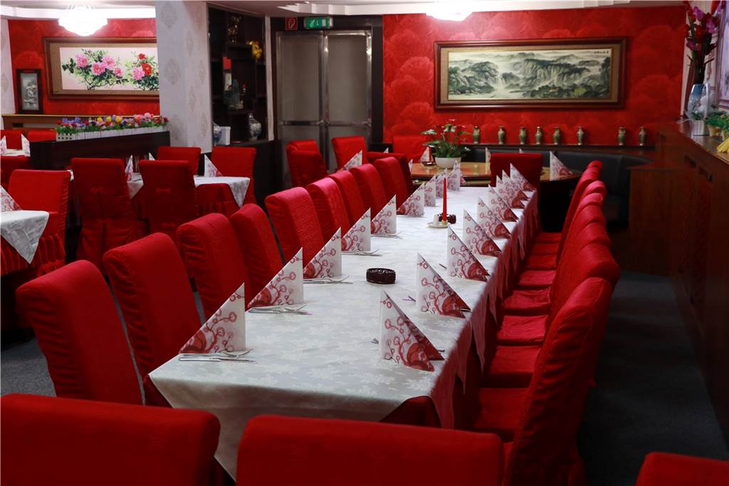 Im Ahauser Asia-Restaurant „Mongolei“ hat der Gast die Qual der Wahl Ton in Ton sind die Speiseräume des Asia-Restaurants "Mongolei" gehalten.