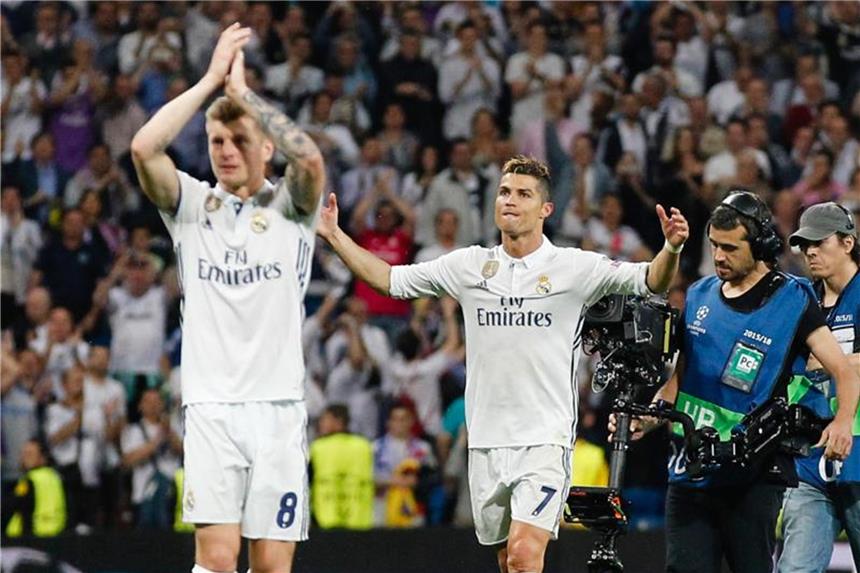 Kroos & Co. müssen im 270. Clásico unbedingt gewinnen Toni Kroos und Cristiano Ronaldo sind heiß auf den Clásico. Foto: Enrique de la Fuente