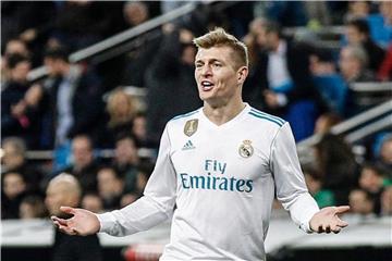 Toni Kroos steht bei Real Madrid in der Startelf gegen PSG. Foto: Enrique de la Fuente