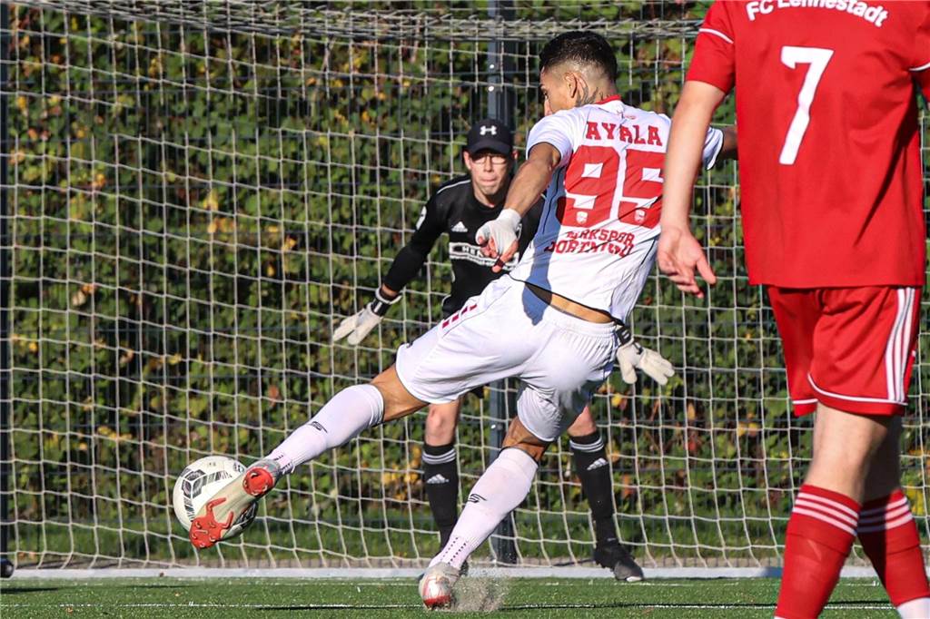 Top-Torjäger Mateus Ayala Cardoniz (M.) kehrt zu Türkspor Dortmund in die Westfalenliga zurück.