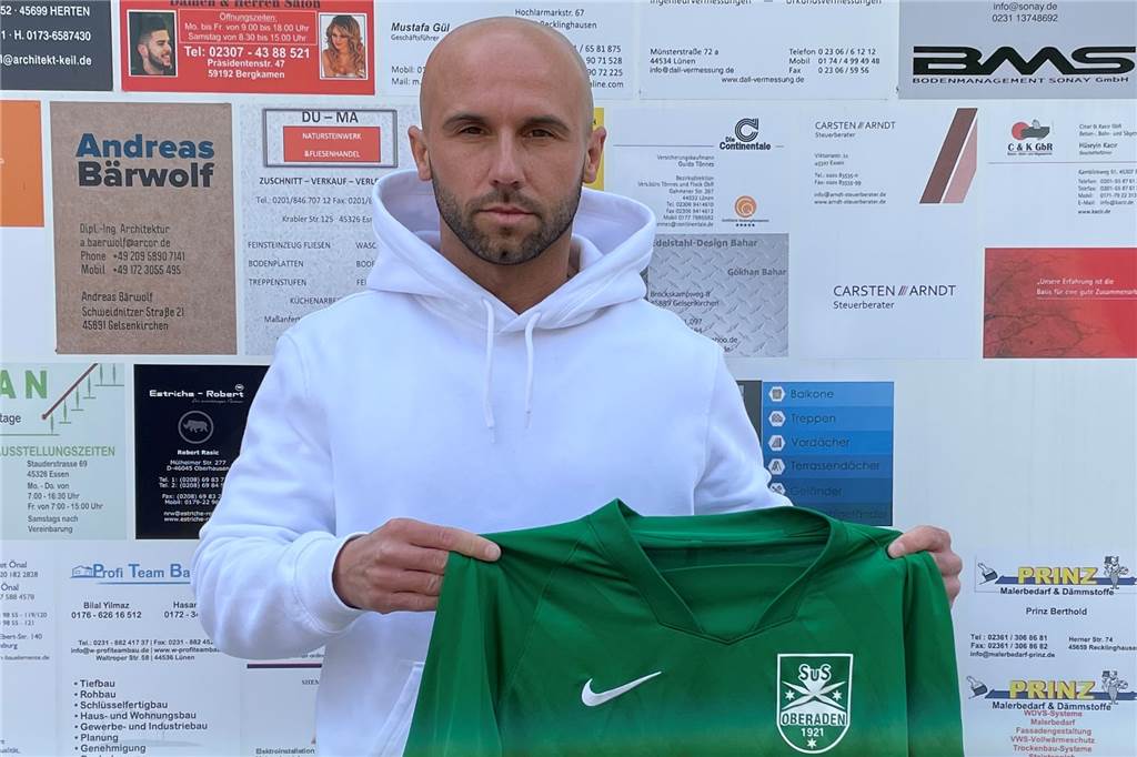 SuS Oberaden lässt die Bombe platzen: Baslarli-Ersatz spielte schon mit Nationalkeeper Manuel Neuer Toptorjäger Michael Krakala aus Gelsenkirchen läuft ab Sommer für den SuS Oberadren auf.