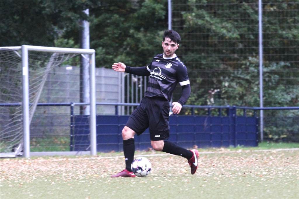 Weitere Neuzugänge: TuS Haltern holt Ex-Spieler vom TuS 05 Sinsen und SC Reken zurück Torben Kranz kehrt nach eineinhalb Jahren vom TuS 05 Sinsen zum TuS Haltern am See zurück.