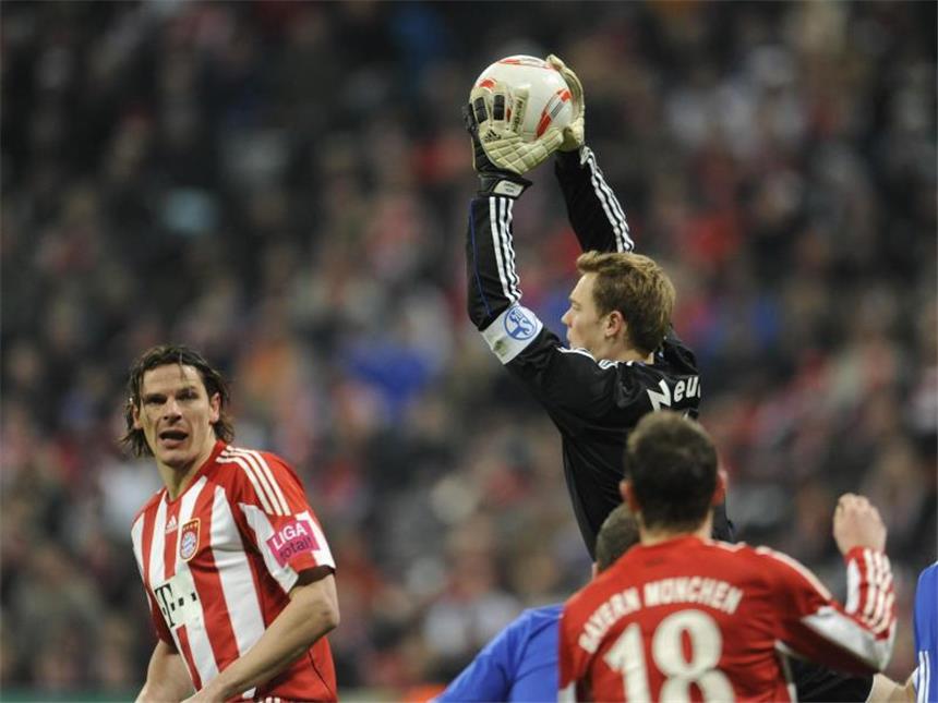 Halbfinale 2011: Als Schalke mit Neuer in München siegte Torhüter Manuel Neuer spielte 2011 noch im Trikot von Schalke 04. Foto: Andreas Gebert