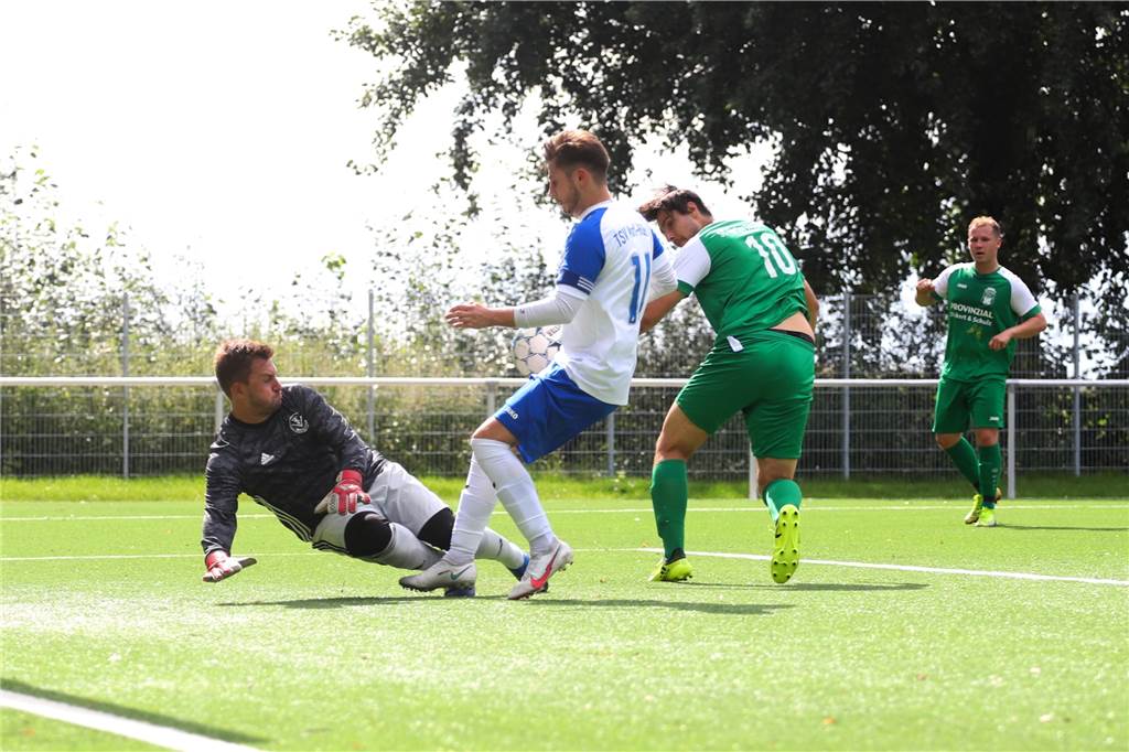Kreisliga-Torjäger beweist auch mit 34 Jahren Standvermögen im Duell um die Krone Torjäger mit Treffergarantie: Jakob Helfer vom B-Ligisten (SC Herten)