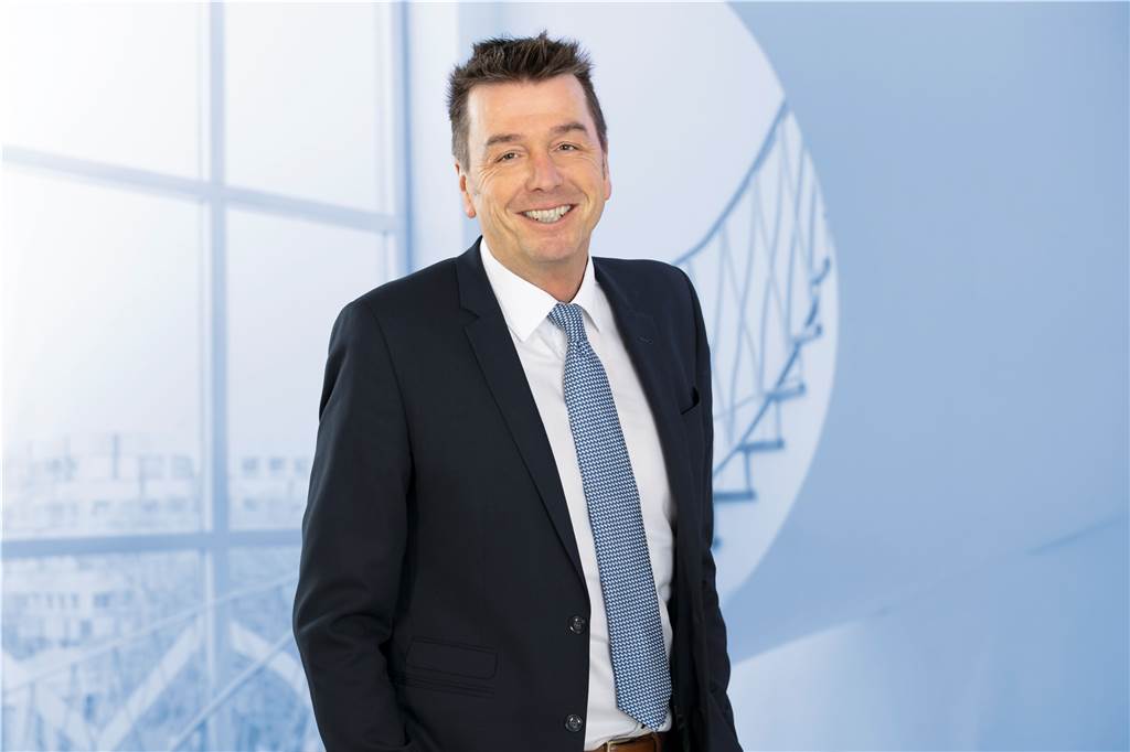 Abgabe von Elektro-Schrott - große Probleme in Werne Torsten Mack, Leiter des Referats Planung, Umwelt, Arbeitsschutz von der IHK Dortmund.