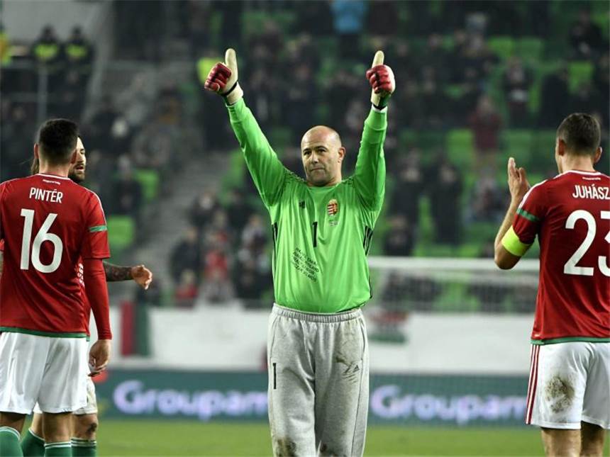 Kult-Keeper Kiraly nimmt Abschied von Ungarns Nationalelf Torwart Gabor Kiraly machte sein letztes Spiel für die Ungarn. Foto: Szilard Koszticsak