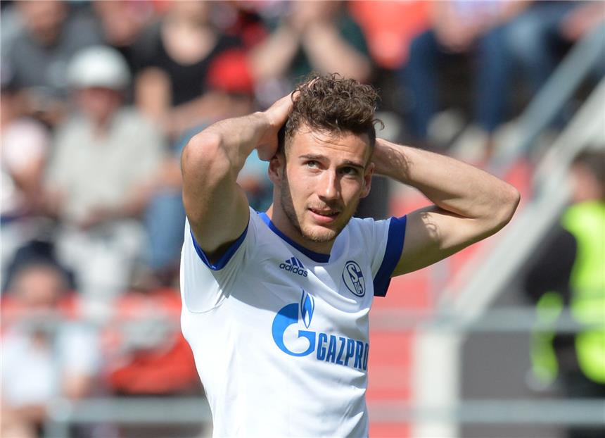 Kolasinac wechselt ablösefrei - Poker um Goretzka Trägt Leon Goretzka auch in der kommenden Saison das Trikot des FC Schalke 04?