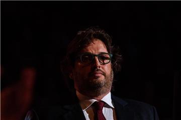 Trainer Andrea Trinchieri kassierte mit Bamberg eine deutliche Niederlage gegen Fenerbahce. Foto: Nicolas Armer