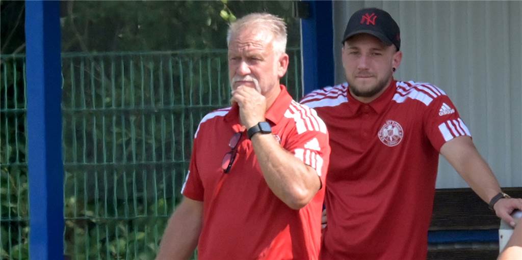 „Den richtigen Riecher gehabt“: Spieler des SV Preußen trifft nach Einwechslung doppelt Trainer Carsten Walschus musste mit dem SV Preußen Lünen bis zur Nachspielzeit zittern.