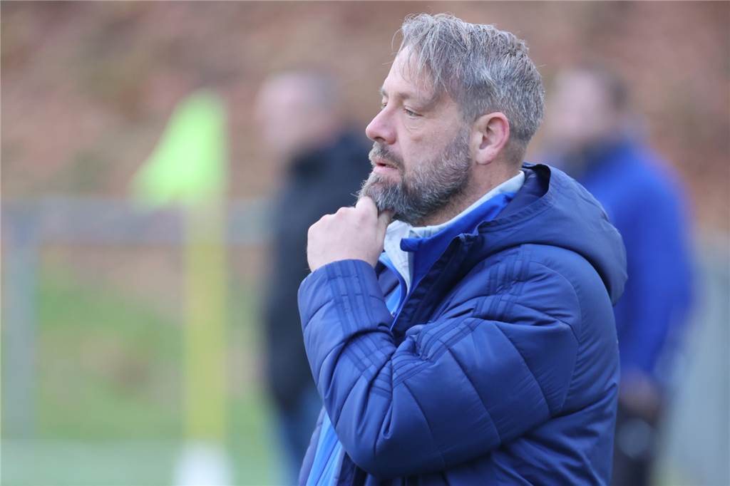Trainer Christian Heyn hat mit seinem Team im Training erfolgreich Stellschrauben angezogen.