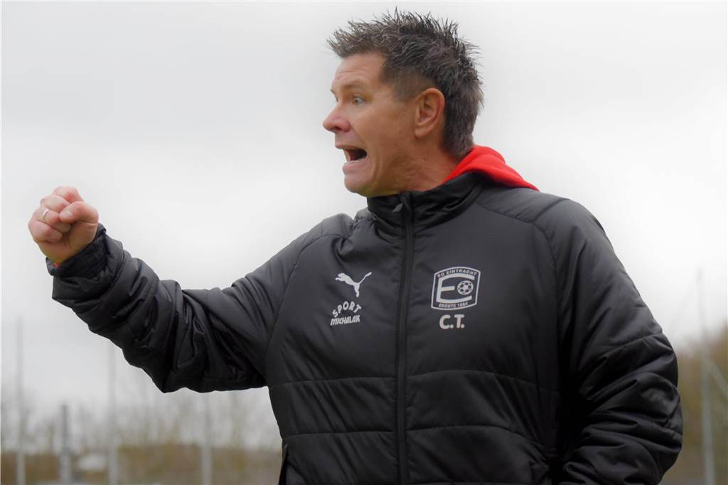 Trainer Christian Tarrach war trotz der Niederlage stolz auf seine Ergster Mannschaft.