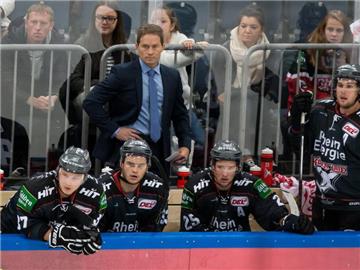 Trainer Cory Clouston kassierte mit den Kölner Haien eine Niederlage. Foto: Maja Hitij