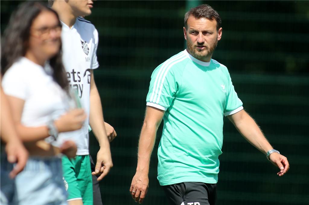 Arif Et verlässt IG Bönen: Sein Wechsel zurück nach Dortmund ist perfekt Trainer Dimitrios Kalpakidis und der BSV Schüren freuen sich über die Zusage von Arif Et.