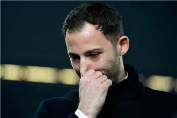 Trainer Domenico Tedesco weiß es: Schalke muss sich auch an die eigene Nase fassen.