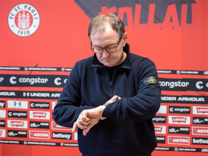 Lienen zehrt bei St. Pauli noch vom Retter-Bonus Trainer Ewald Lienen hat mit St. Pauli seit zehn Spielen nicht gewonnen. Foto: Daniel Bockwoldt