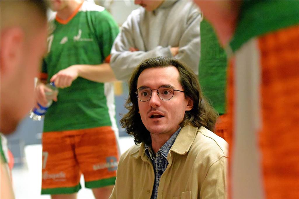 BG kann nicht mit Punkten rechnen: Doppelspieltag bei Salzkotten und zu Hause gegen Herford Trainer Franjo Lukenda hat mit BG Dorsten einen Doppelspieltag vor sich.