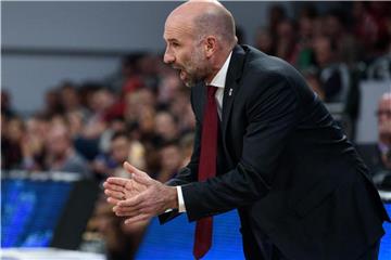 Trainer Ilias Kantzouris hat mit Bamberg eine Niederlage in der Euroleague kassiert. Foto: Nicolas Armer