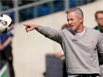Trainer Jens Keller will mit dem 1. FC Union Berlin aufsteigen. Foto: Peter Steffen