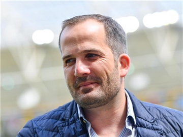 Trainer Manuel Baum hatte einen Tag vor dem ersten offiziellen Training schon einmal zum Laktattest gebeten. Foto: Uwe Anspach