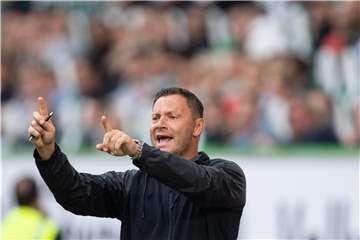 Trainer Pal Dardai schlägt vor Strafsperren an die Ausfallzeiten der Gefoulten anzupassen. Foto: Swen Pförtner