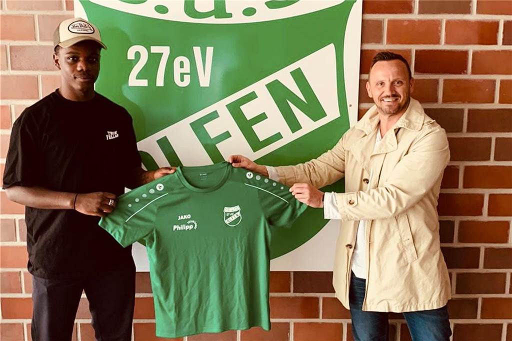 SuS Olfen holt Spieler von SuS Kaiserau, der schon für den Lüner SV auflief Trainer Patrick Linnemann (r.) war für den Wechsel von Emanuel Lucau mitverantwortlich.