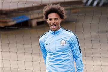 Trainer Pep Guardiola soll mit der Arbeitseinstellung von Leroy Sané bei Manchester City nicht zufrieden sein. Foto: Martin Rickett/PA/AP