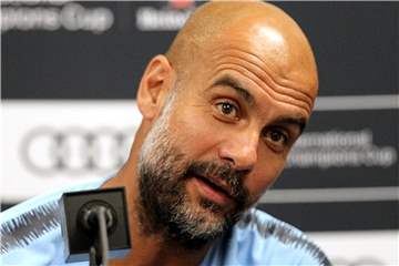Trainer Pep Guardiola will mit Manchester City erfolgreich den Titel verteidigen. Foto: Pedro Portal/Miami Herald/AP