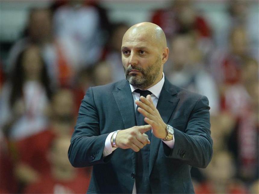 Trainer Sasa Djordjevic fordert von den Bayern-Profis eine deutliche Steigerung. Foto: Andreas Gebert