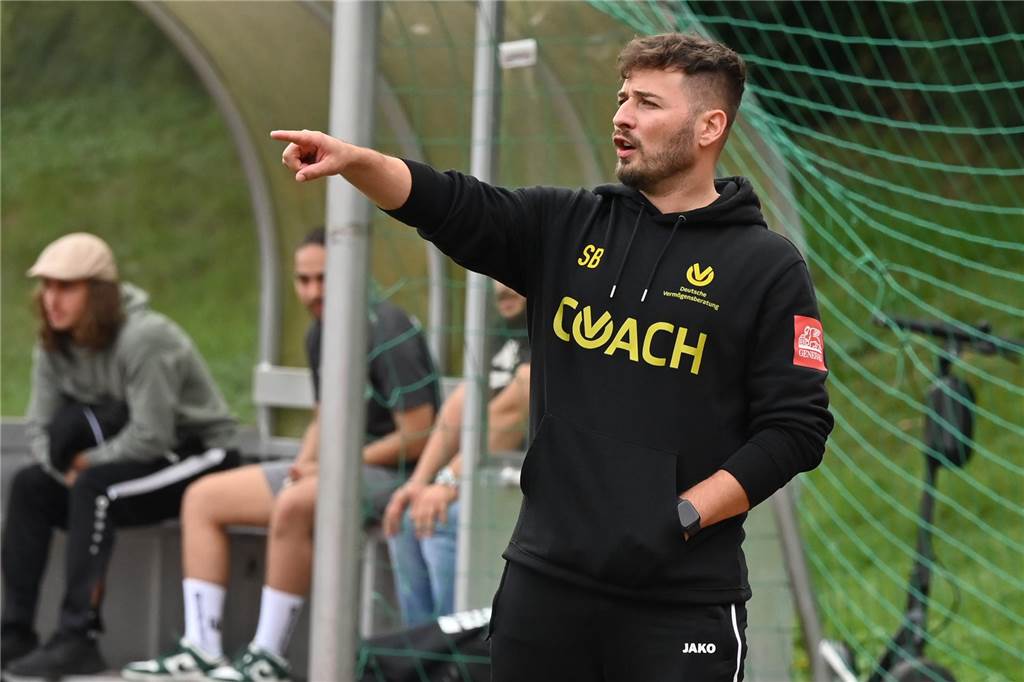 Stürmer Routinier Tayfun Basyigit hat neuen Verein gefunden Trainer Sinan Bayram freut sich auf die Basyigit-Brüder bei Gurbet Spor Bergkamen.