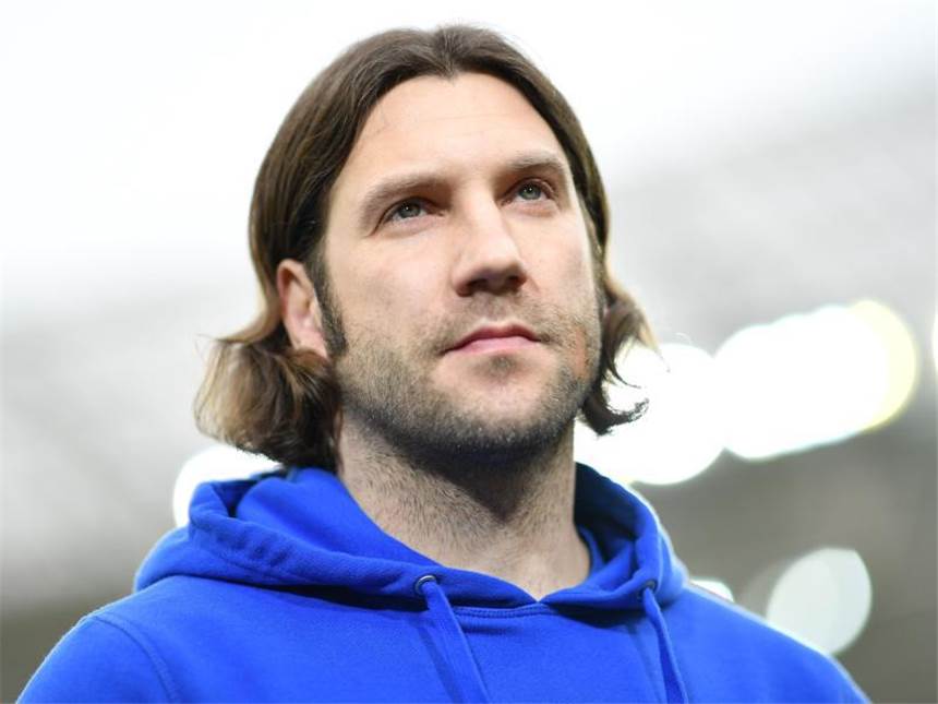 "Geht nicht um Rache": Frings vor Wiedersehen mit Werder Trainer Torsten Frings ist mit Darmstadt 98 Tabellan-Schlusslicht, will aber gegen seinen Ex-Club Werder unbedingt punkten. Foto: Uwe Anspach