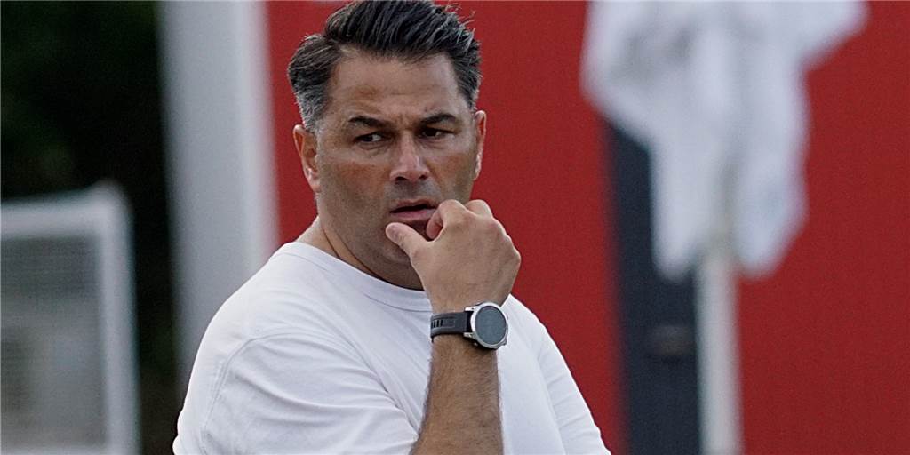 Auf den SSV Mühlhausen wartet nach dem Trainingslager schon der nächste Kracher Trainer Tuncay Sönmez hat bei der 2:6-Niederlage gegen die Hammer SpVg einige Erkenntnisse gewonnen und erklärte im Nachgang, warum sich der SSV Mühlhausen einen so spielstarken Testspielgegner ausgesucht hat.
