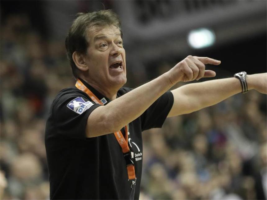 EHF-Pokal im Zeichen der deutschen Teams Trainer Velimir Petkovic will mit Berlin den EHF-Pokal gewinnen. Foto: Jörg Carstensen