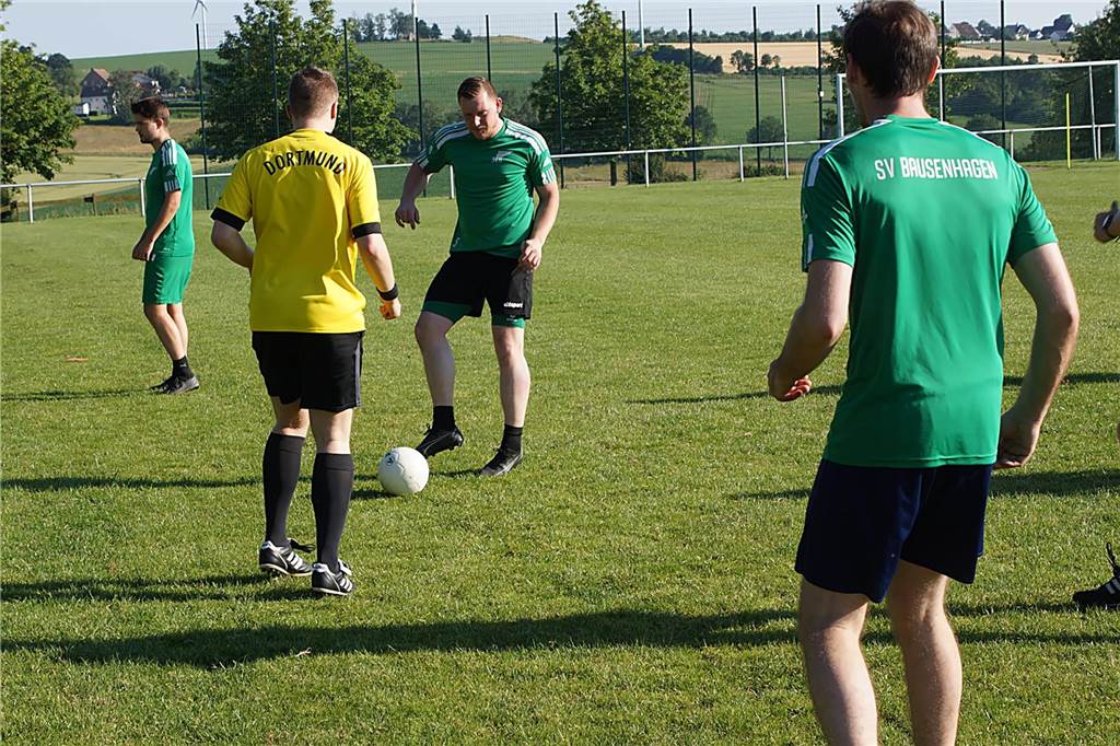 Trainingsauftakt SV Bausenhagen