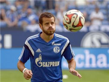 Tranquillo Barnetta geht nach dem Engagement beim FC Schalke und in der Major League Soccer wieder zum FC St. Gallen. Foto: Matthias Balk