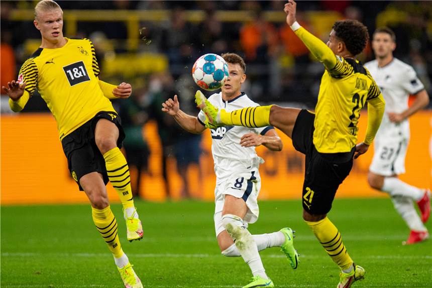 WM-Qualifikation: Haaland trifft auf Malen - alle BVB-Termine in der Übersicht Treffen in der WM-Qualifikation aufeinander: Erling Haaland (l.) und Donyell Malen.